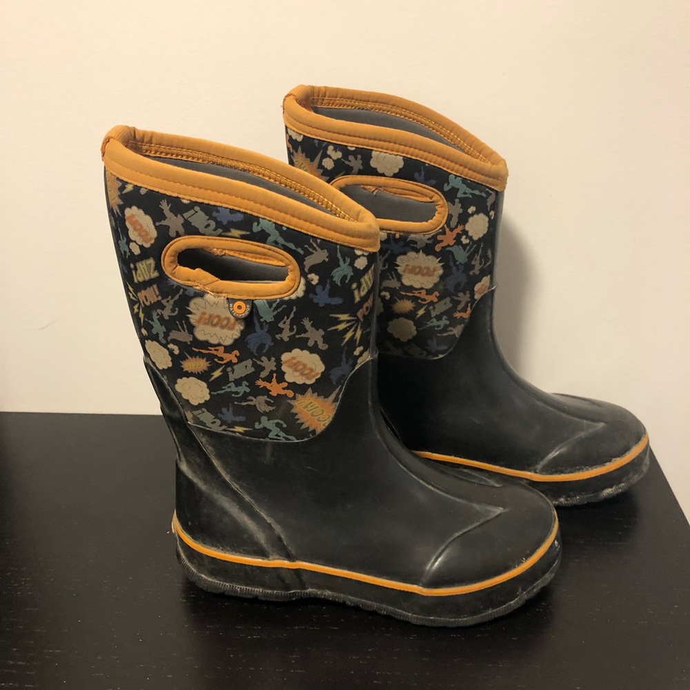 Bogs winter snow ski boots size 2